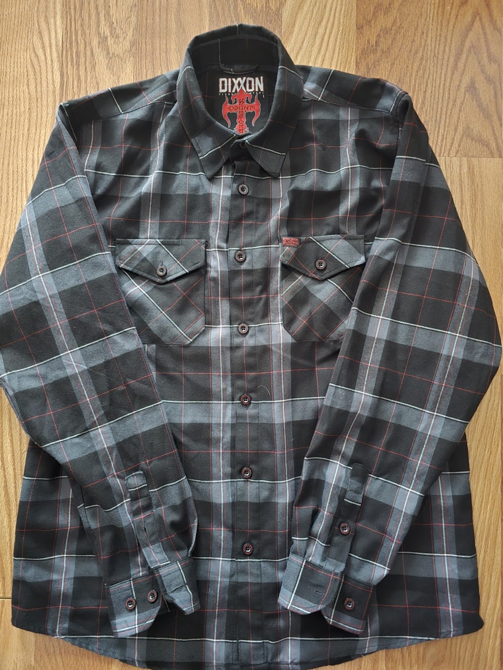 Men’s Size Large Dixxon Flannel Button Up Shirt. Dixxon Dress Shirt. Excellent!